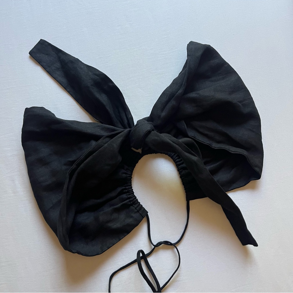 Trois The Label Black Linen Cutout Tie Halter Neck Strapless Crop Top — image 4 of 5